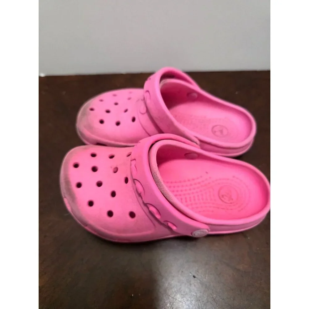 Crocs Pink Toddler c8 Clogs Adjustable Heel Strap Casual Park‎